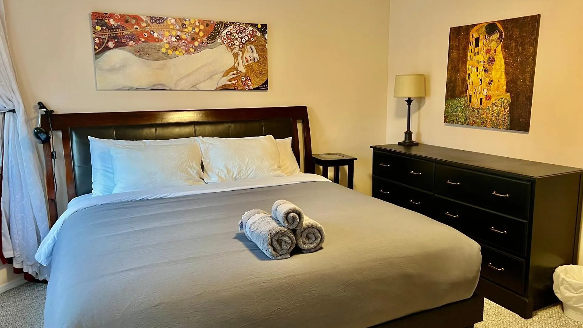 Holiday home Crescent Heights Majesty Villa Calgary